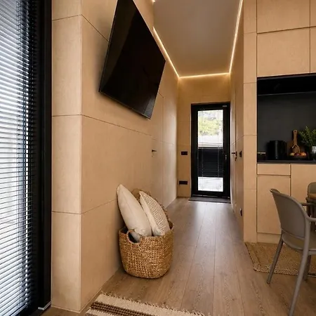Holiday home затишний будиночок із видом на карпати в яблуниці *